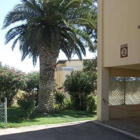 Over The Ocean דירה *