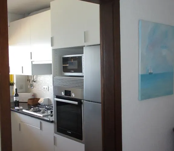 Over The Ocean アパート