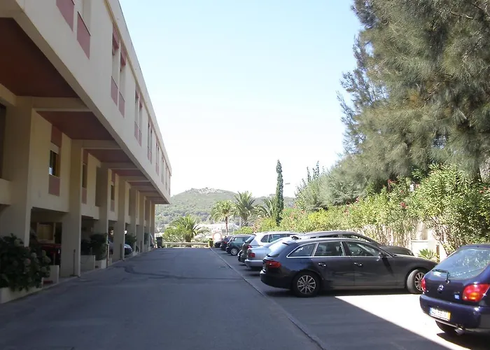 Over The Ocean アパート セシンブラ